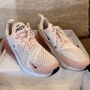 Nike Women's Air Max 270 Light Pink Sneakers, Size 9.5